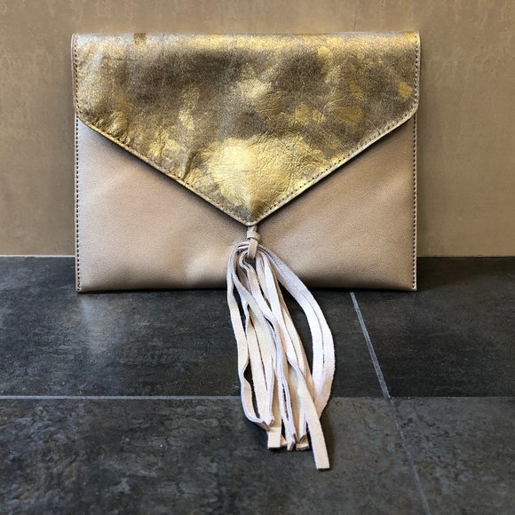 Street Level Handbags - Envelope purse NWOT